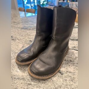 Black Uppsala Birkenstock Leather Boots 🥾